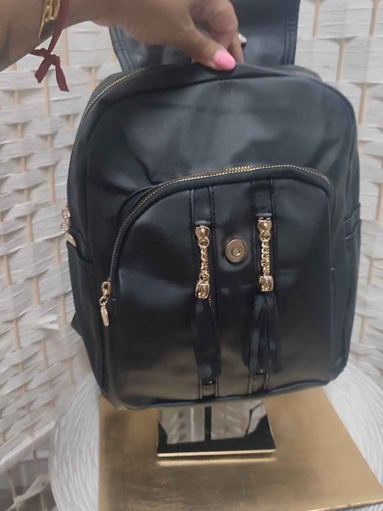 MOCHILA PATRICIA. 2