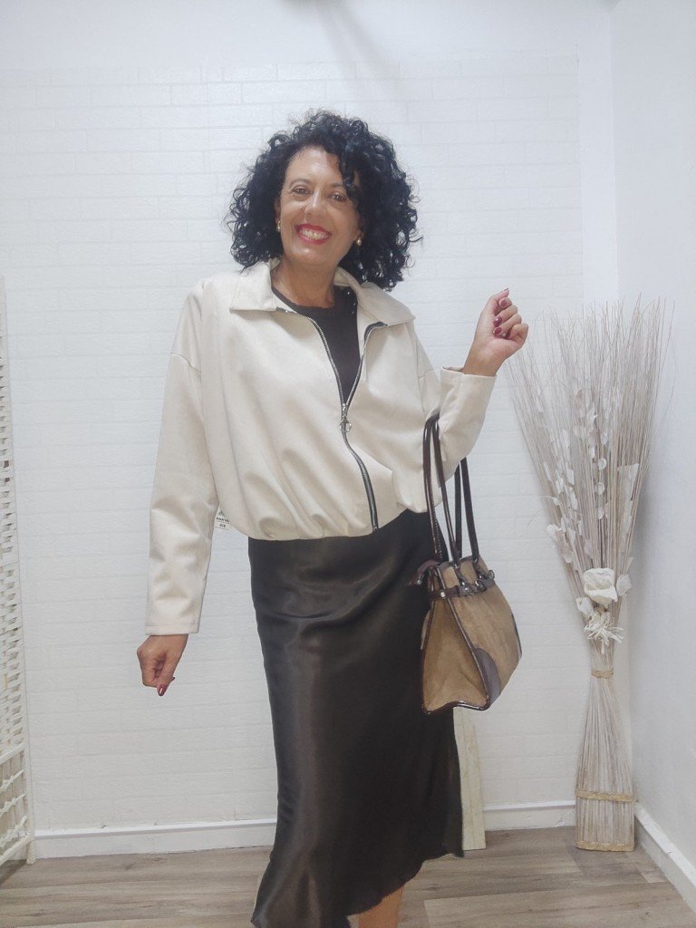 CHAQUETA MELANY BEIGE.