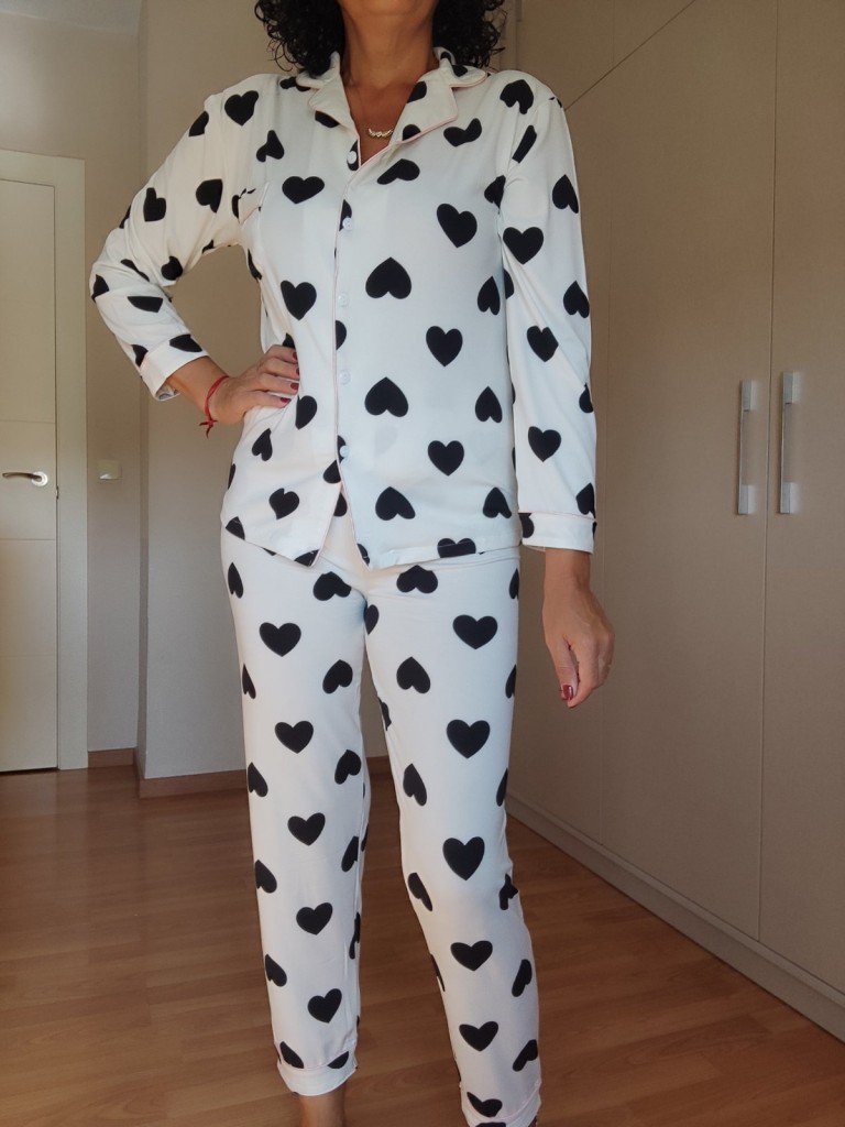 PIJAMA CORAZON BLANCO. 2