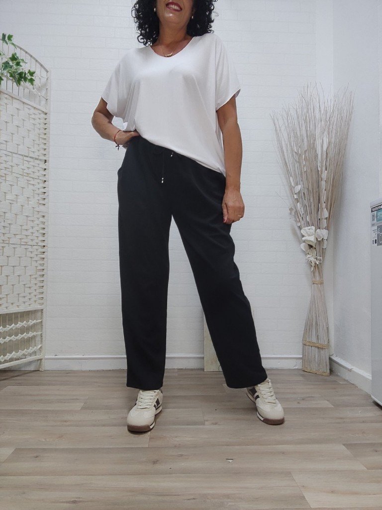 PANTALÓN NOELIA NEGRO.