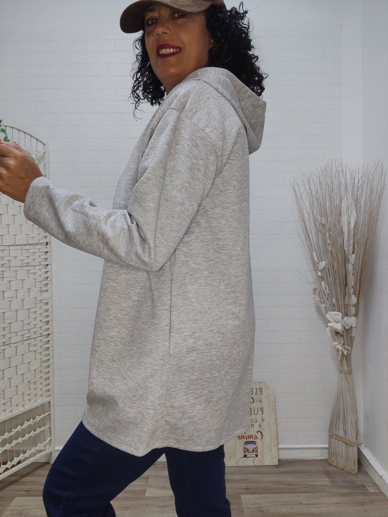 CHAQUETA SPORT GRIS.