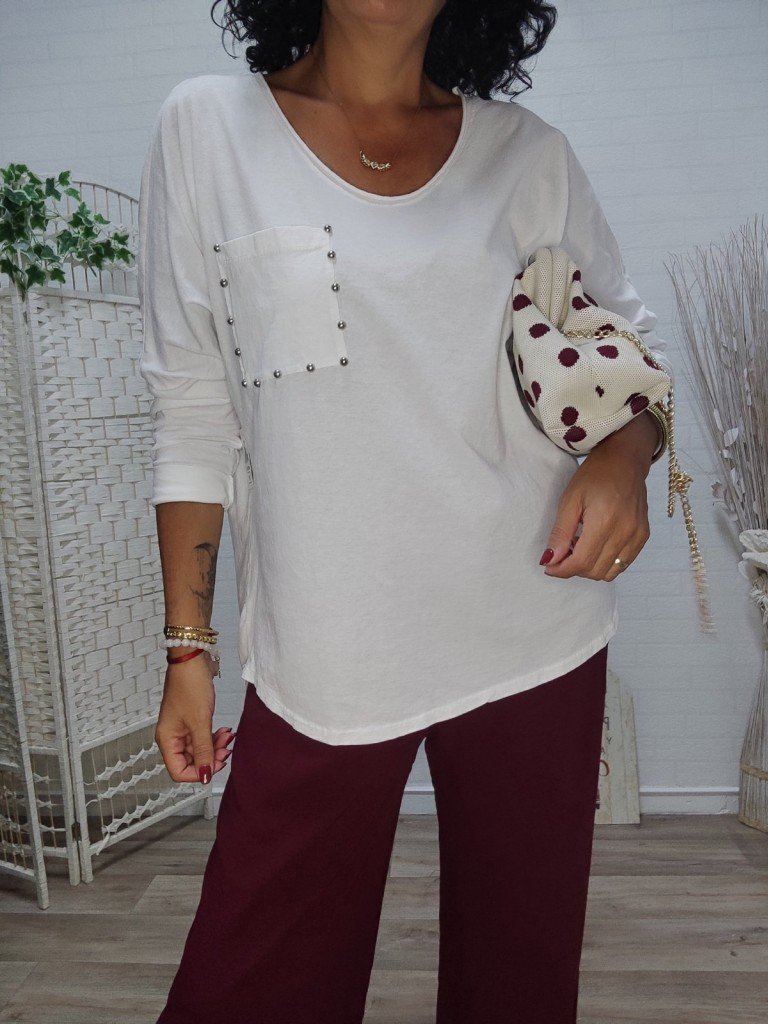 CAMISETA TACHAS CURVY.