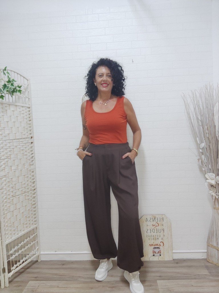 PANTALÓN SIENA MARRÓN.