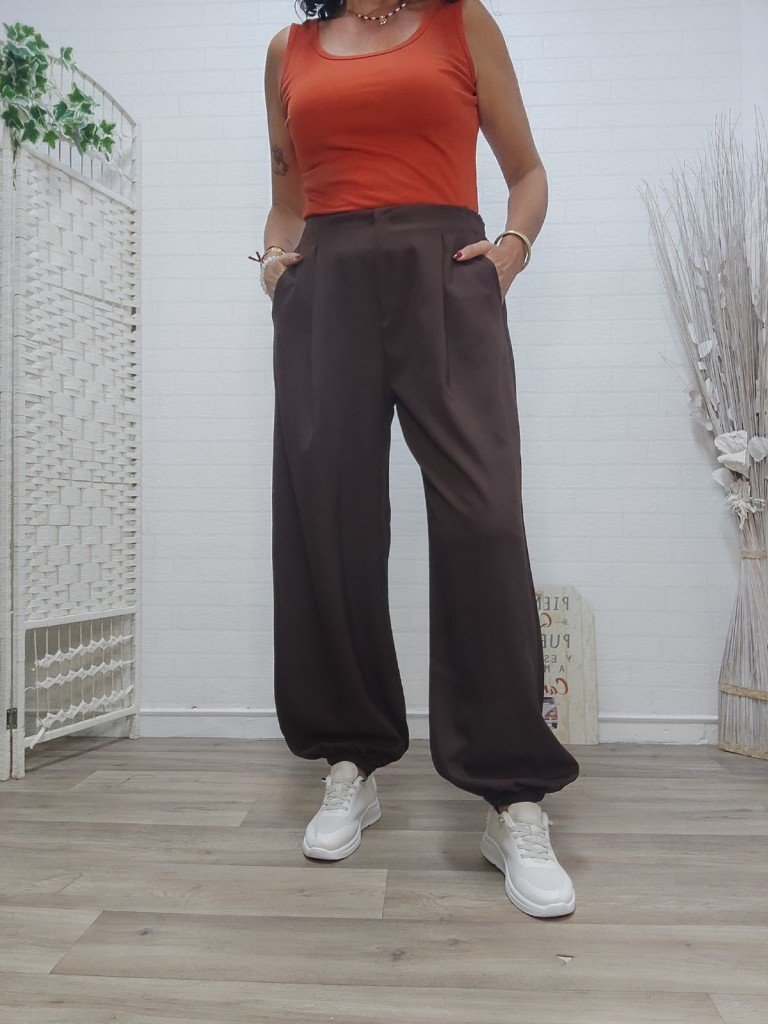 PANTALÓN SIENA MARRÓN.
