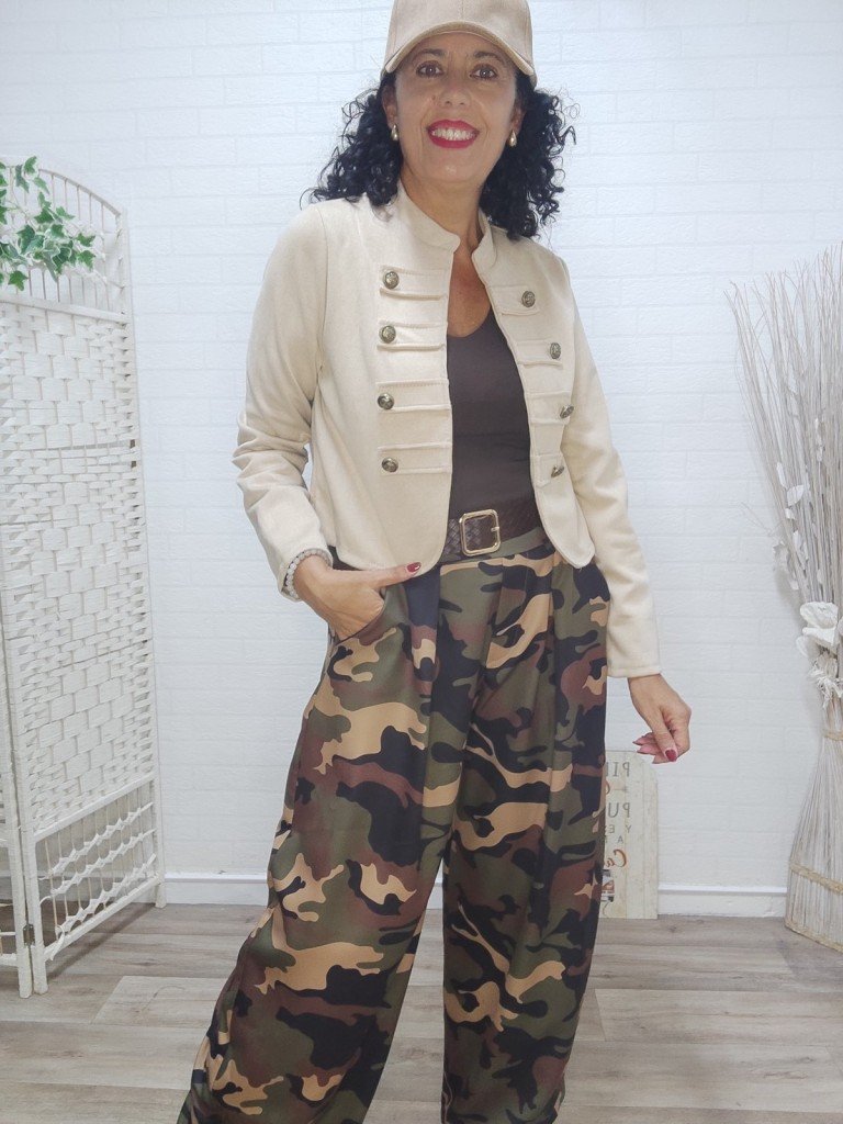 CHAQUETA ALBA BEIGE.