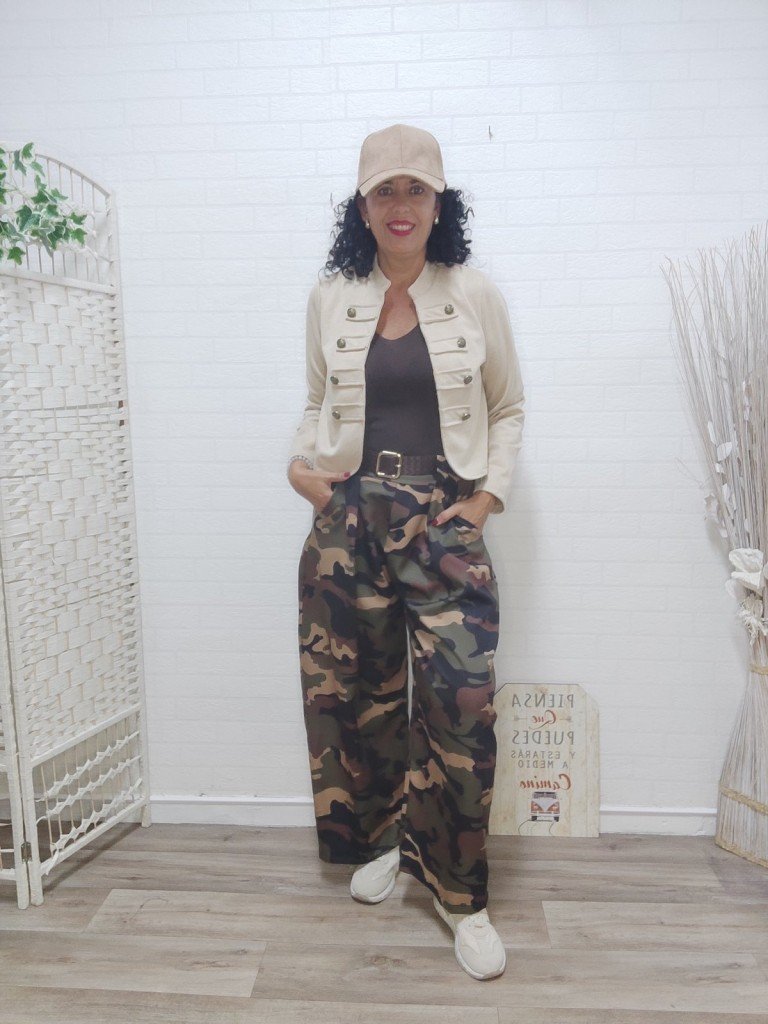 CHAQUETA ALBA BEIGE.
