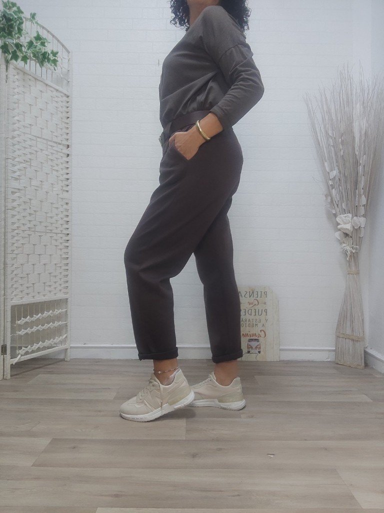 PANTALÓN NURIA MARRÓN.