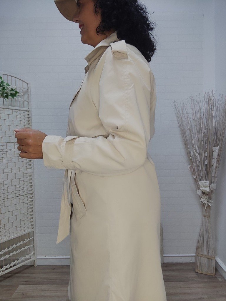 GABARDINA MARINA BEIGE.