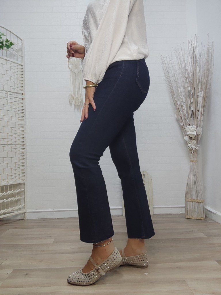 PANTALÓN FLARED AZUL.