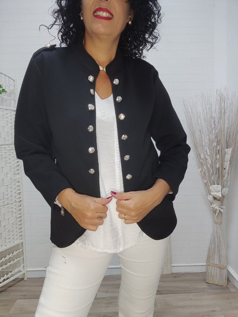CHAQUETA ITALIA NEGRA. 2
