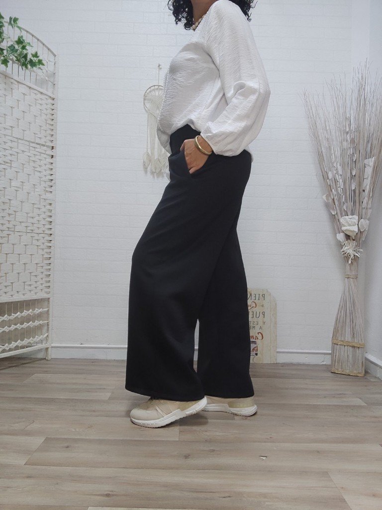 PANTALÓN DAVINIA NEGRO. 2