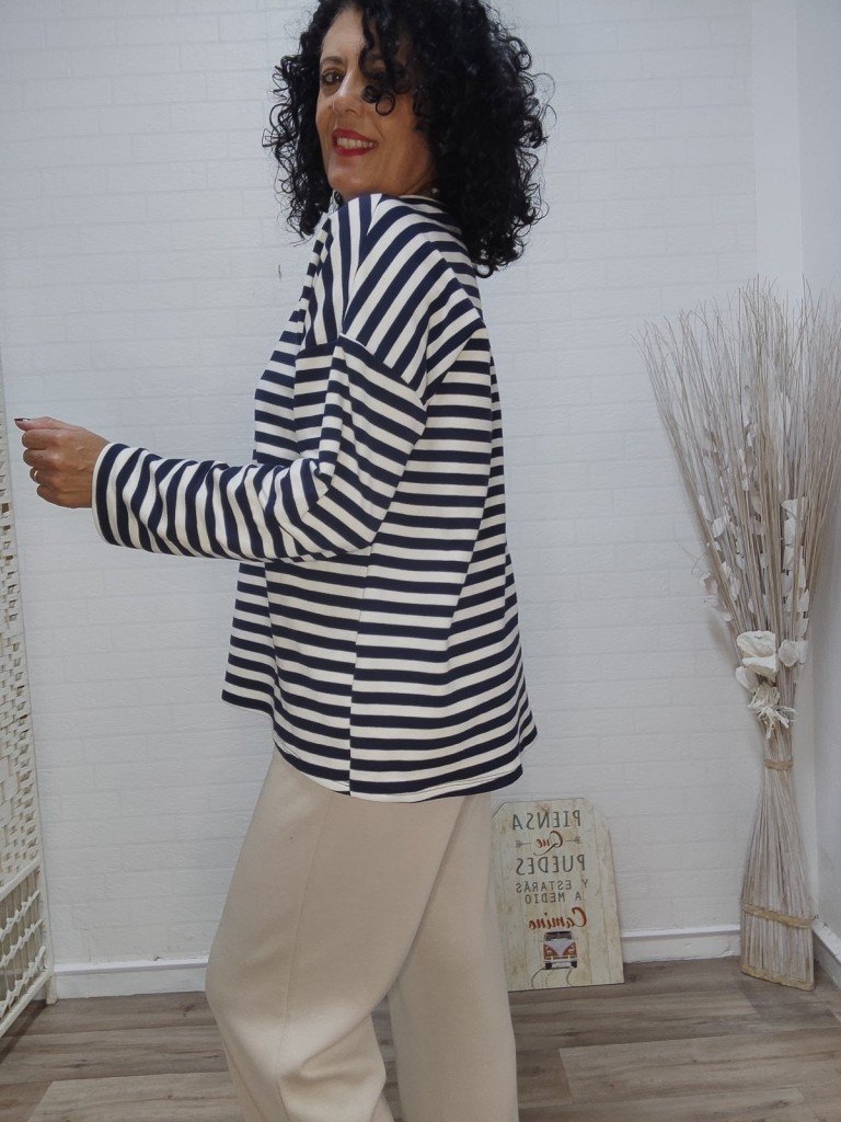SUDADERA MARINA AZUL.