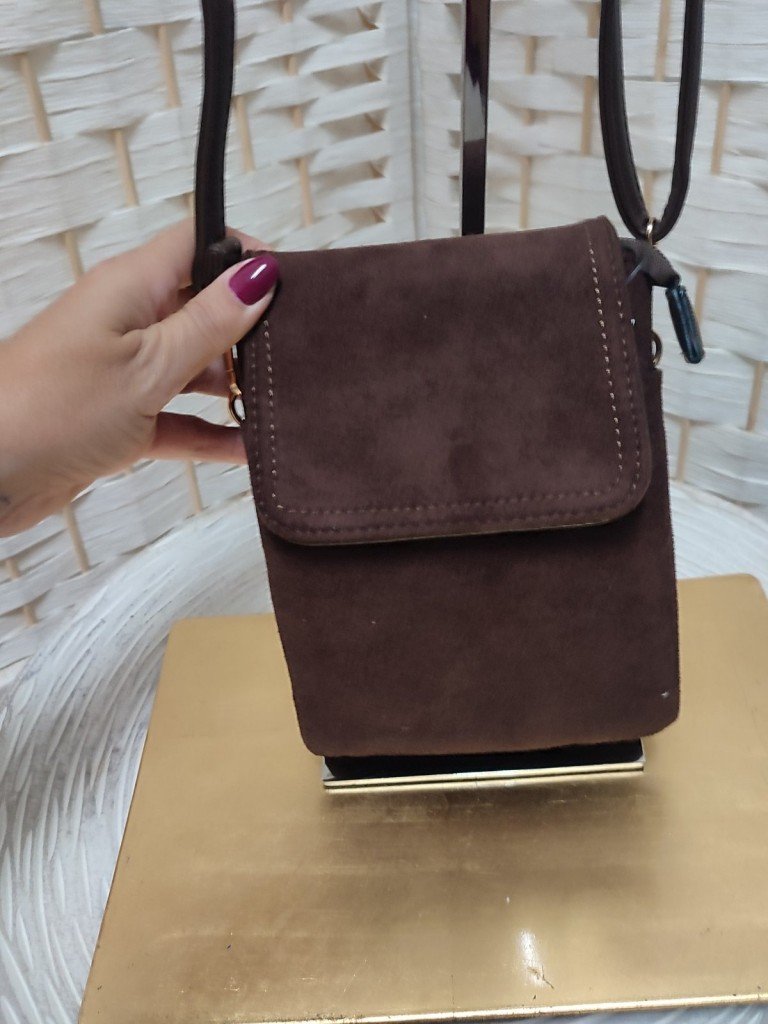 BOLSO BEA MARRÓN .