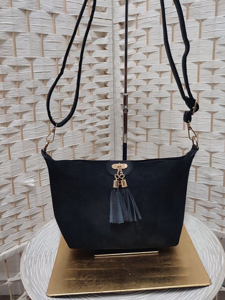 BOLSO VIOLETA NEGRO.
