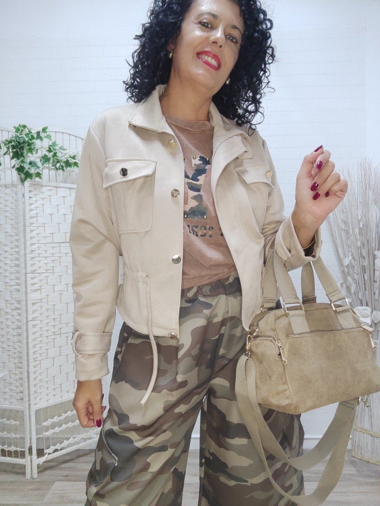 CHAQUETA LISBOA BEIGE. 2
