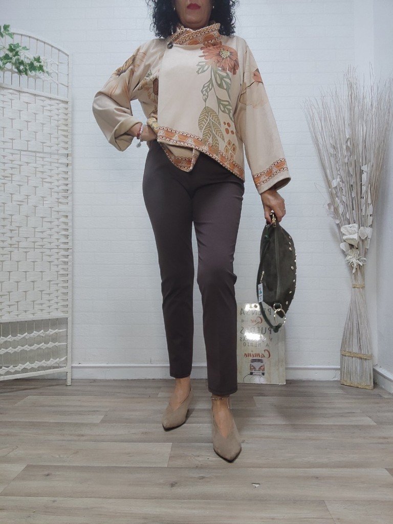 PANTALÓN ALEJANDRA MARRÓN. 2