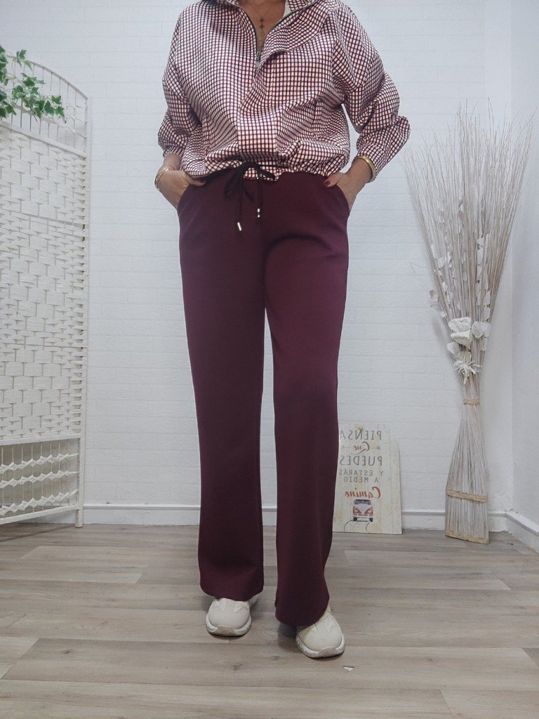 PANTALÓN DOMINGO BURDEOS.