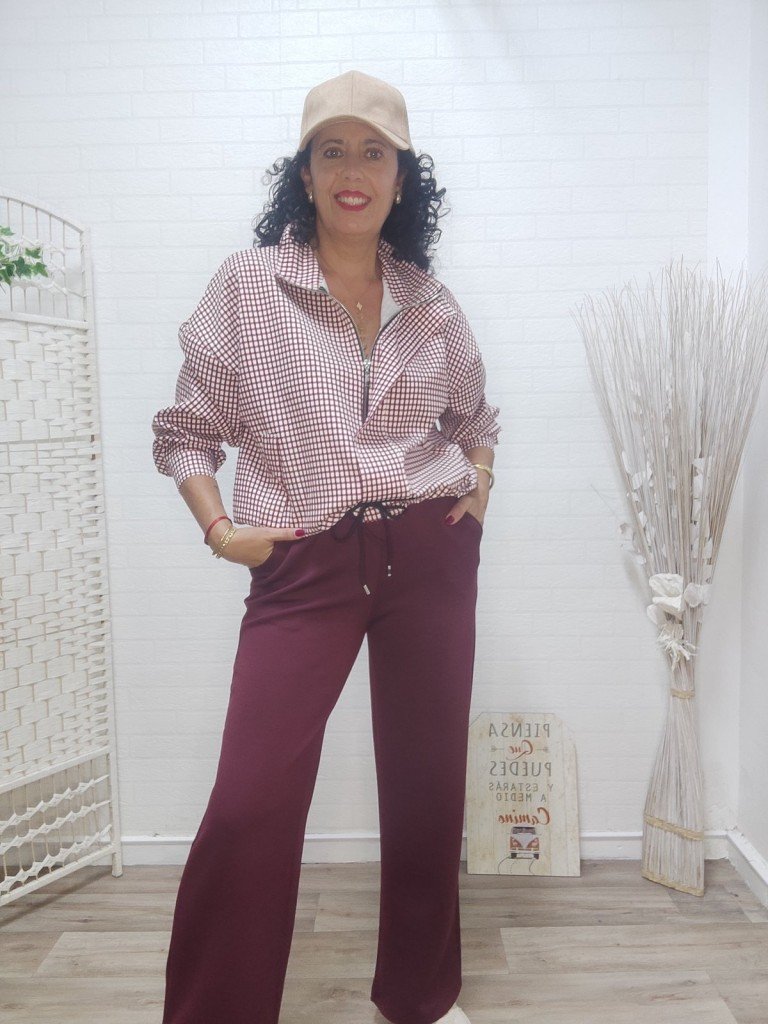 CHAQUETA VICHI BURDEOS.