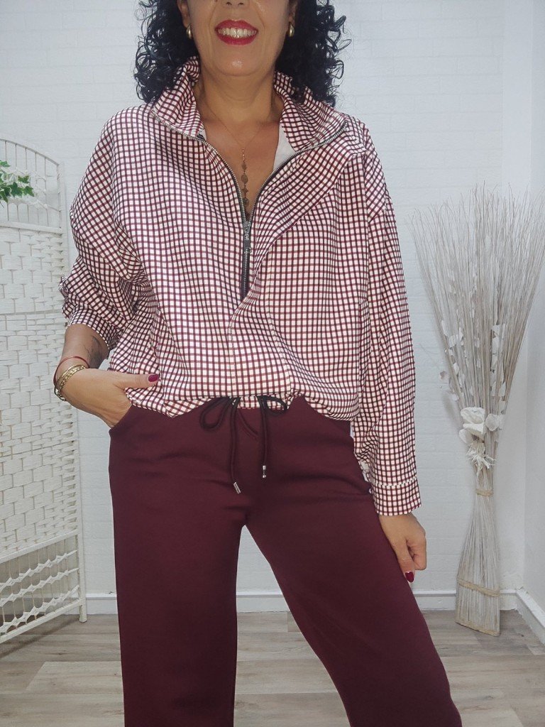 CHAQUETA VICHI BURDEOS. 2