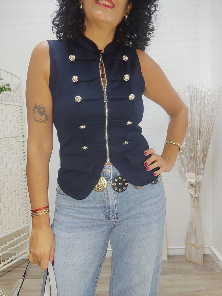 CHALECO SELENE MARRÓN.