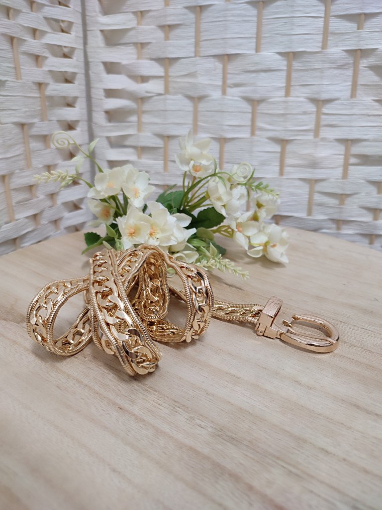 CINTURON CADENA DORADO.