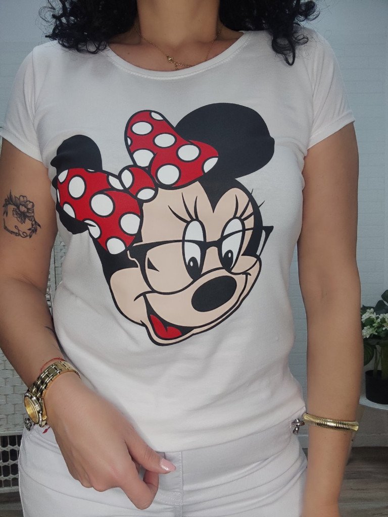 CAMISETA MINE.