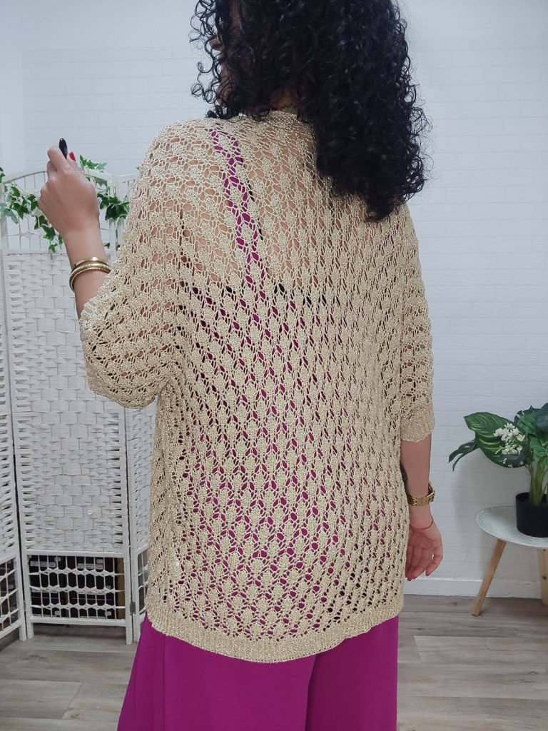 REBECA BADAJOZ DORADA.